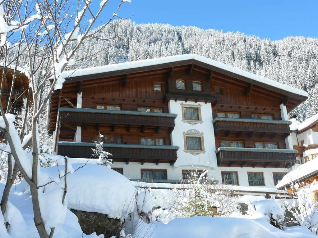 - Und Fruehstueckspension Jaegerheim * Kaunertal